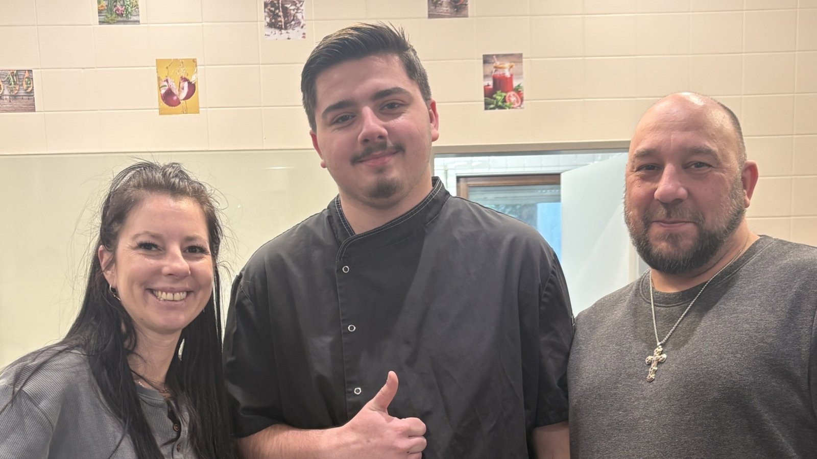 Drei Mitarbeiter:innen des Caritas-Stift Lambertus