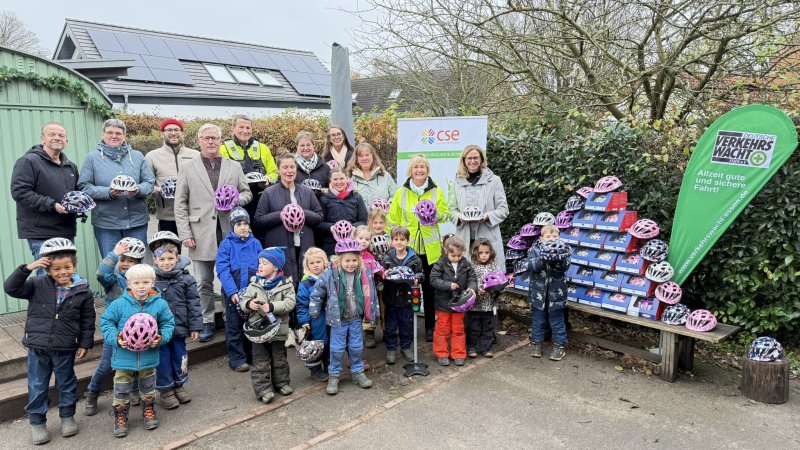 Motiv zum Thema: Spende der Verkehrswacht und Sparkasse Essen