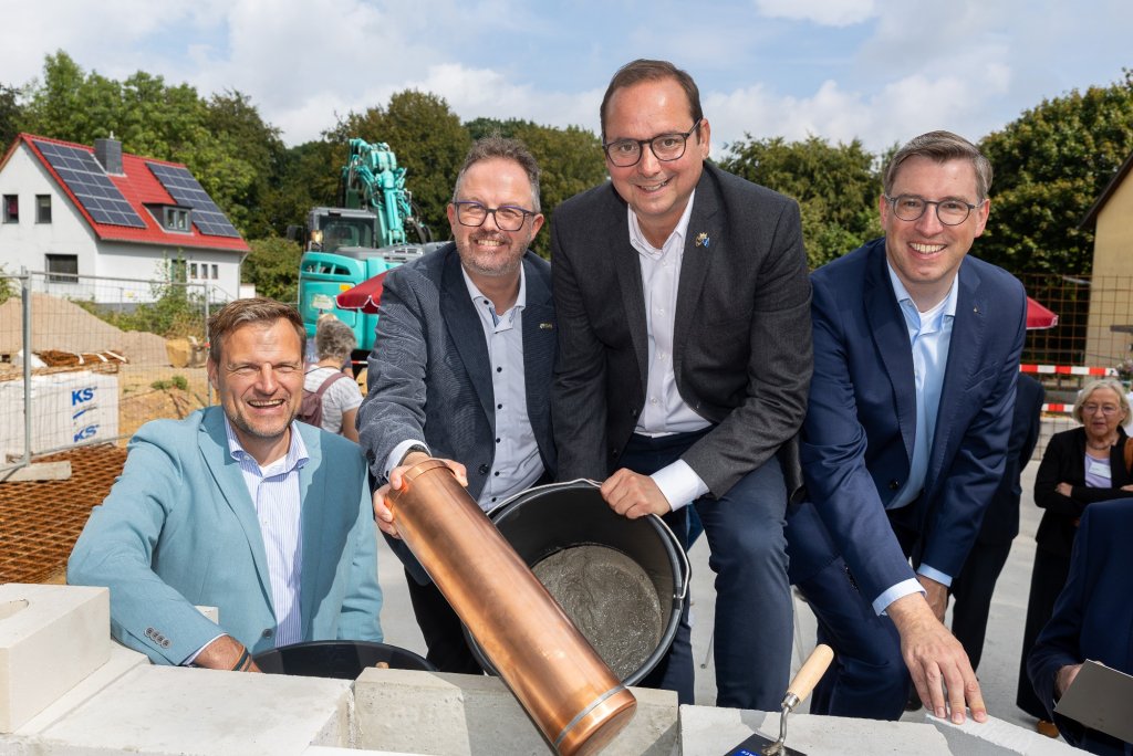 260912_grundsteinlegung_hospiz-42