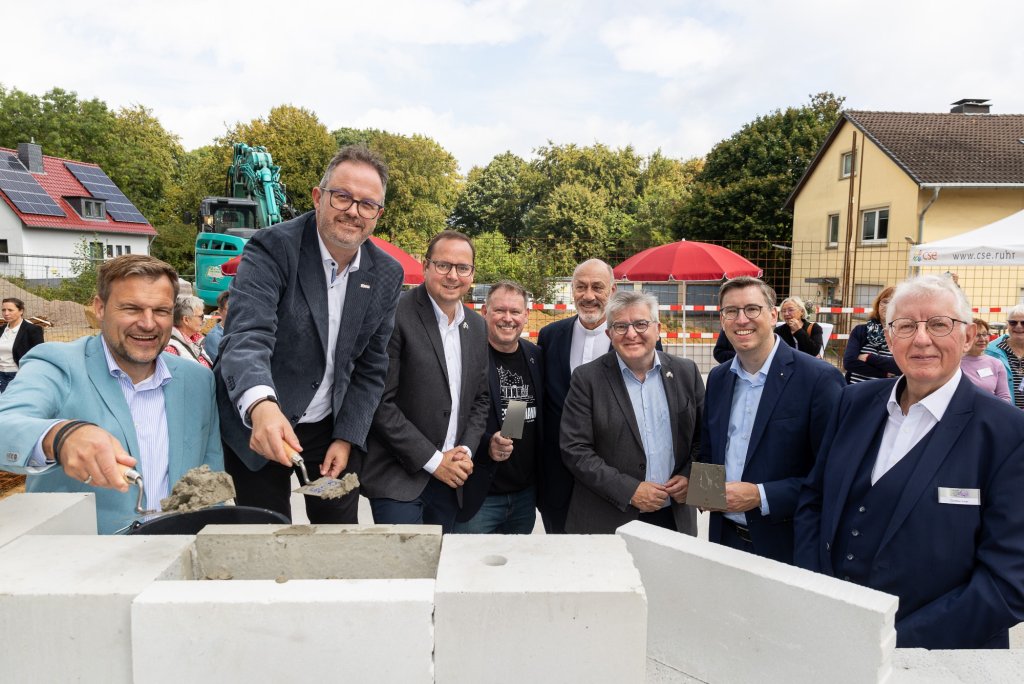 260912_grundsteinlegung_hospiz-46